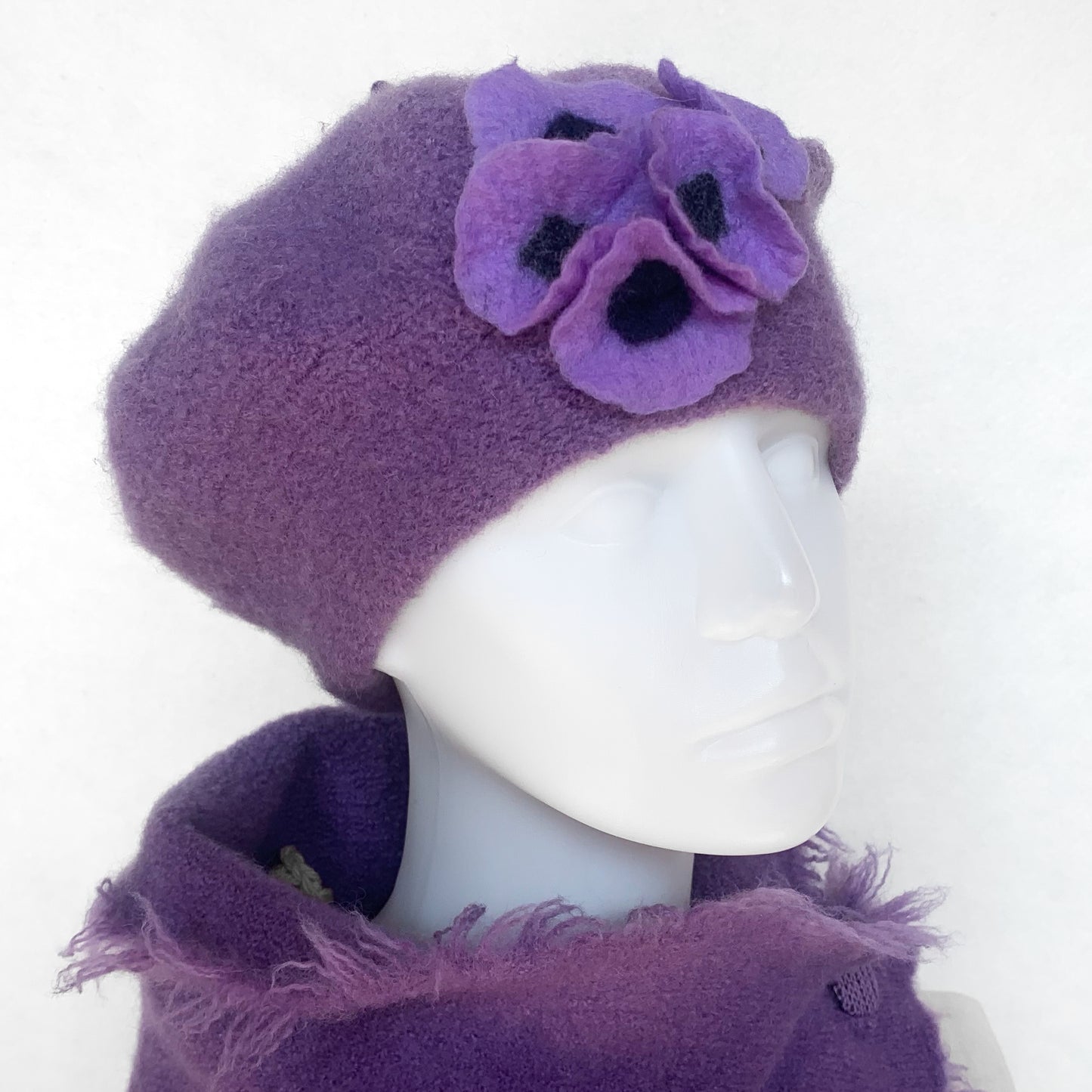 Béret 100% laine feutrée - Lilas & Fleurs lilas