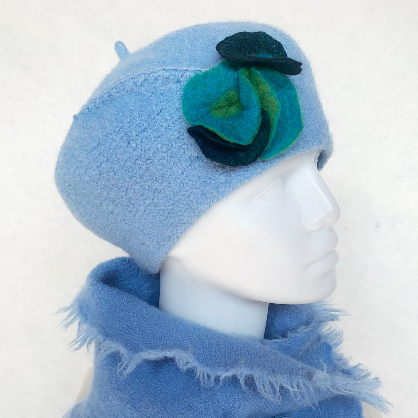 Béret 100% laine feutrée - Bébé & Fleurs multi