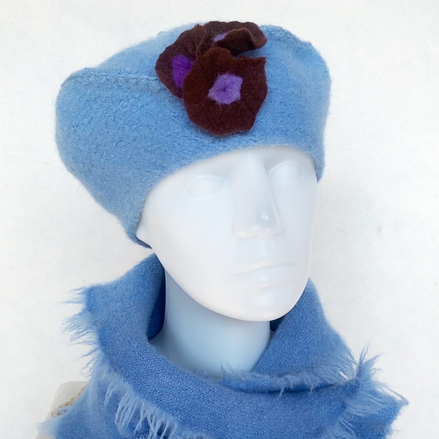 Béret 100% laine feutrée - Bébé & Fleurs brunes